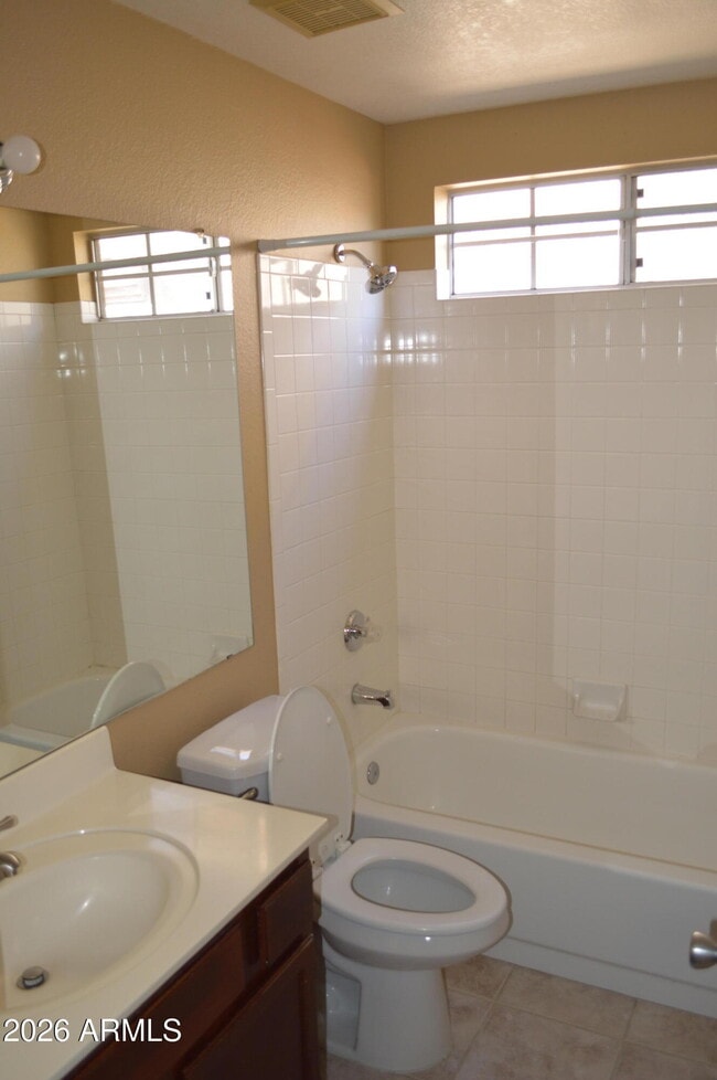 Building Photo - 4235 E Windmere Dr