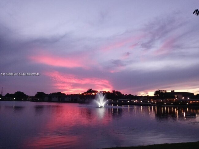 Building Photo - 115 Briarwood Cir