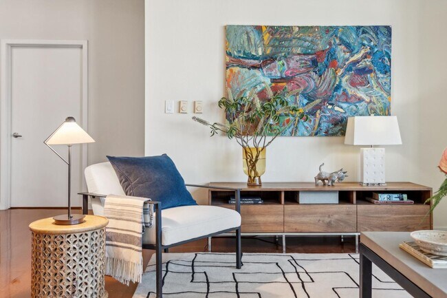 Building Photo - Refined Urban Condominium at Jack London S...