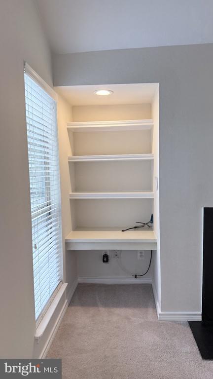 Building Photo - 3908 Penderview Dr