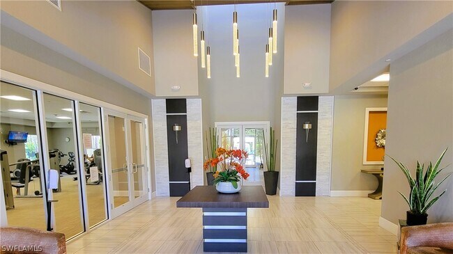 Building Photo - 1750 Alameda Dr