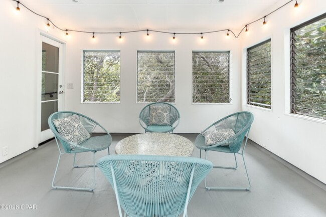 Building Photo - 2979 S County Hwy 395