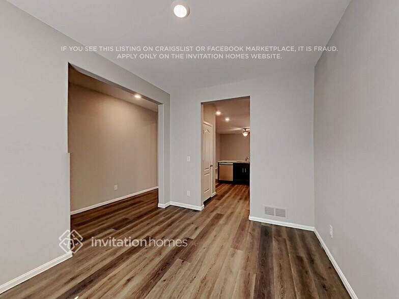 Building Photo - 9758 Coyote Run Trail
