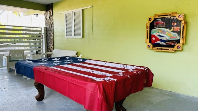 Building Photo - 443 4th Rd