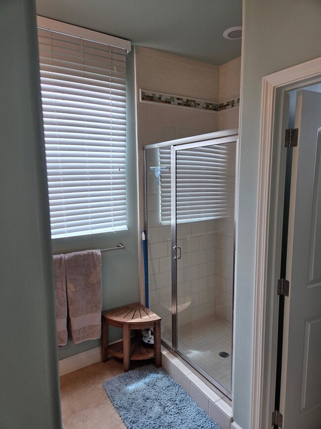 Building Photo - Beautiful home for rent in Atascadero