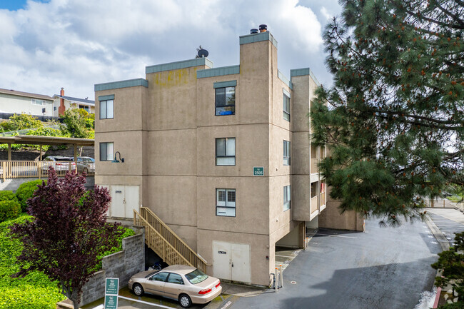 Building Photo - Ventana Ridge