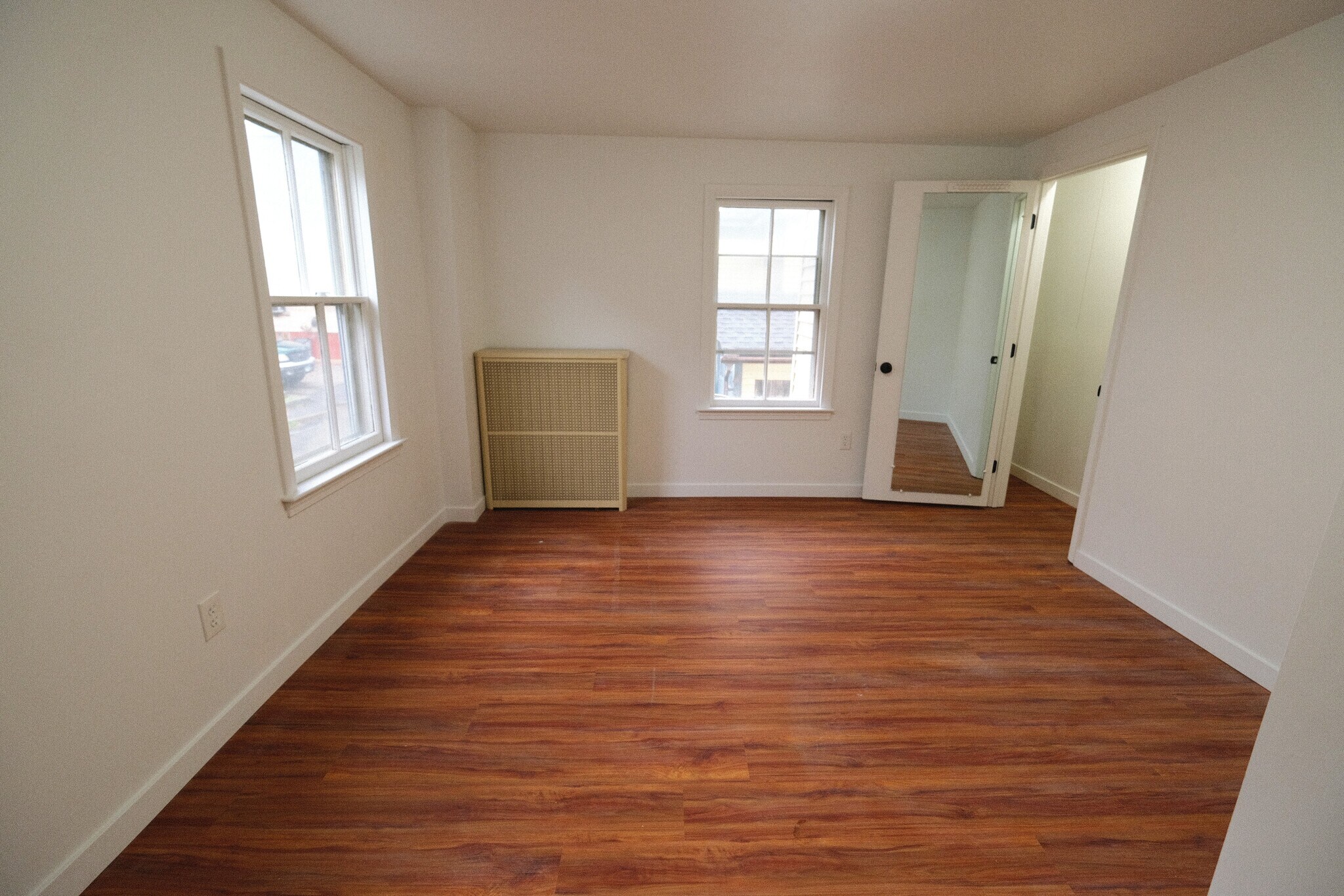 Building Photo - 56 Pleasant St