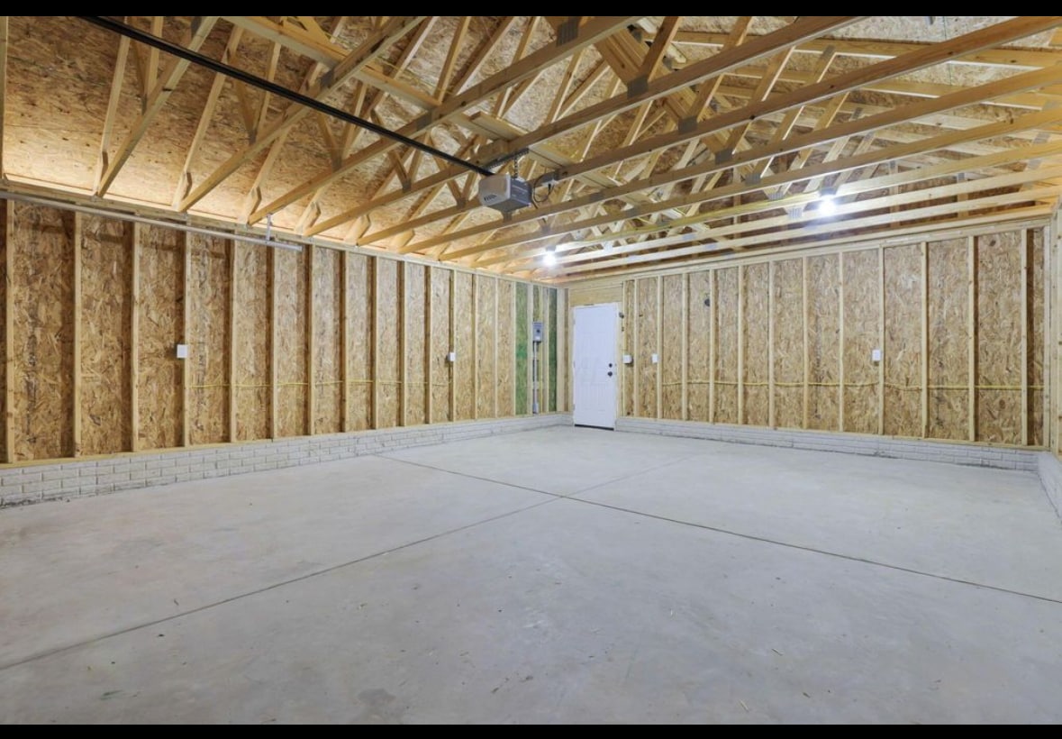 Building Photo - 613 Siebert St