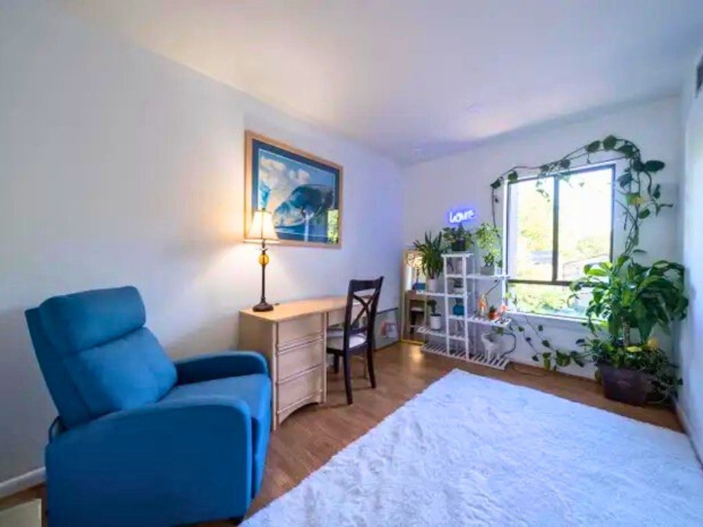 Building Photo - 2231 Castle Rock Square