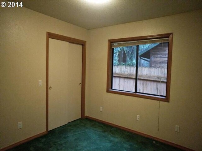 Building Photo - PV01