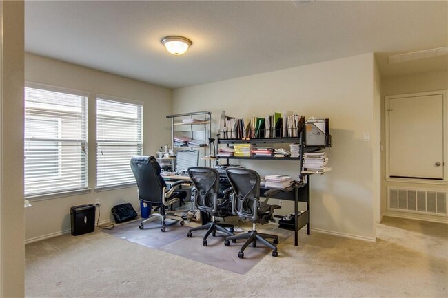 Building Photo - 16009 Hawthorne Heights Trail