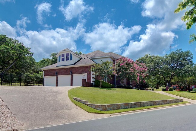 Building Photo - 4707 Mantle Dr