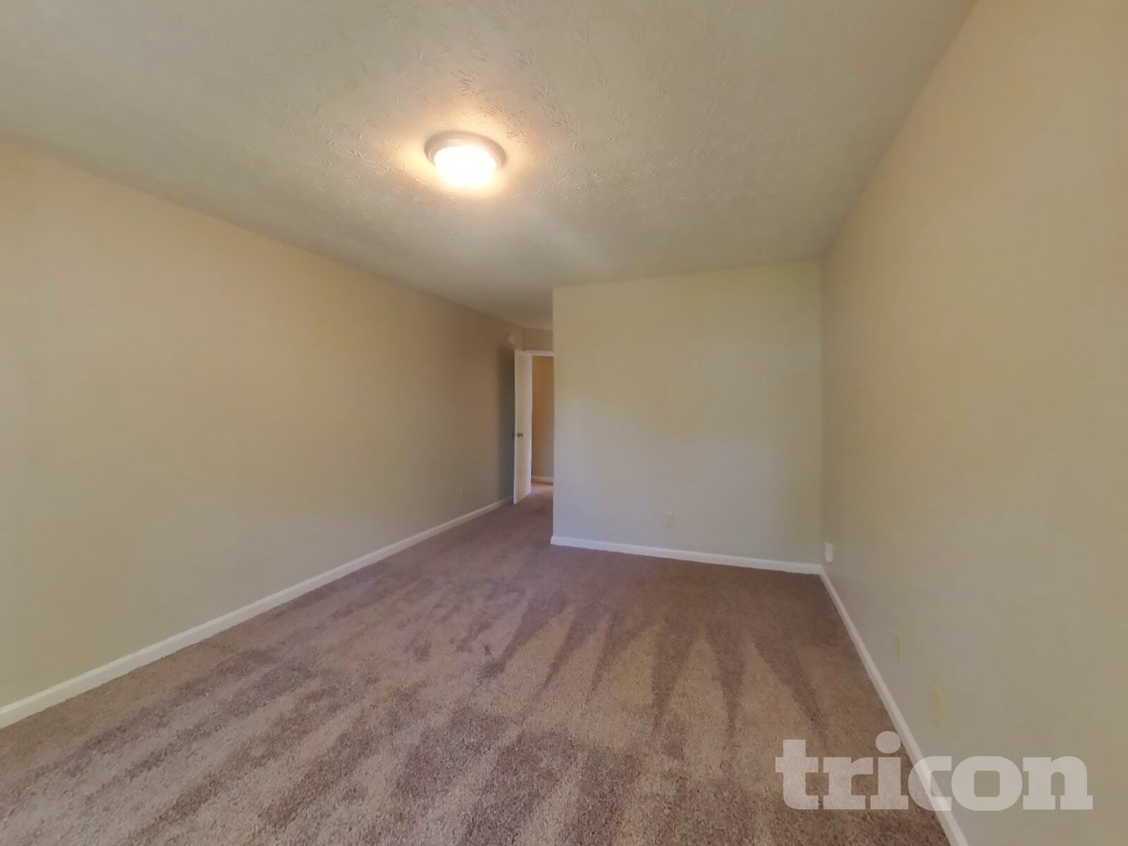 Building Photo - 740 Kingston Cir