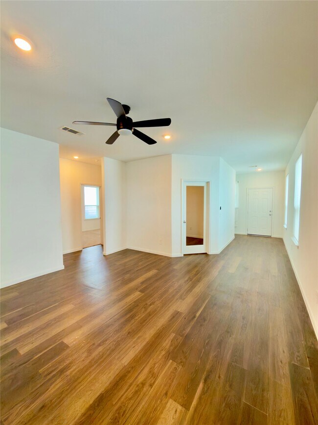 Building Photo - 10647 Cashew Run Ln