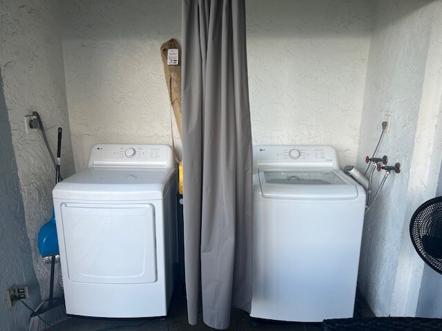 Building Photo - 9440 SW 8th St