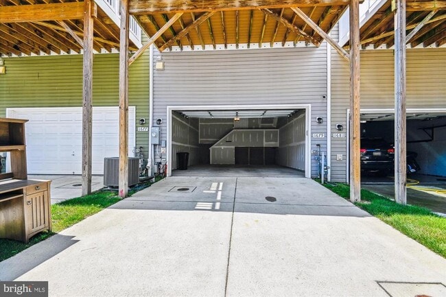 Building Photo - 1679 Signalman Ct