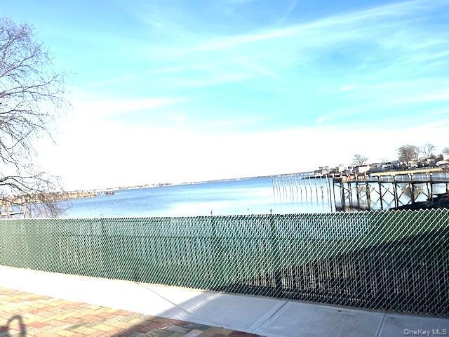 Building Photo - 520 Ellsworth Ave