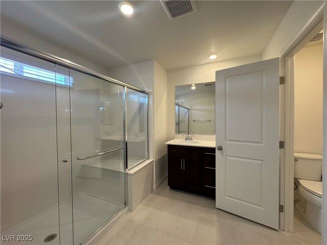 Building Photo - 9144 Vesey Ave