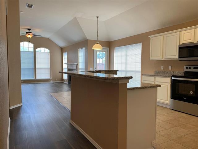 Building Photo - 6705 Misty Hollow Dr