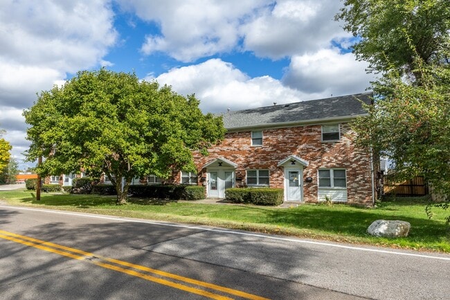 Building Photo - 4614 Catalpa Dr.