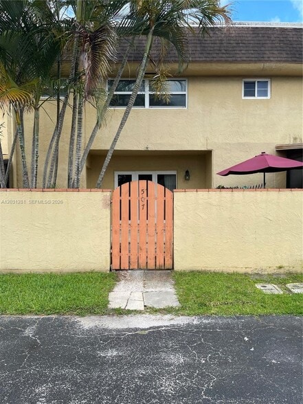 Building Photo - 7175 Nova Dr