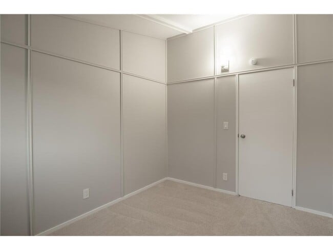 Building Photo - 19115 Homestead Cir