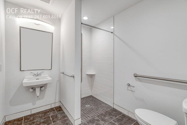 Building Photo - 751 N 43rd St