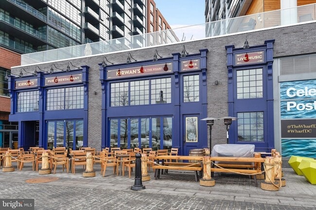 Building Photo - 1301 Delaware Ave SW