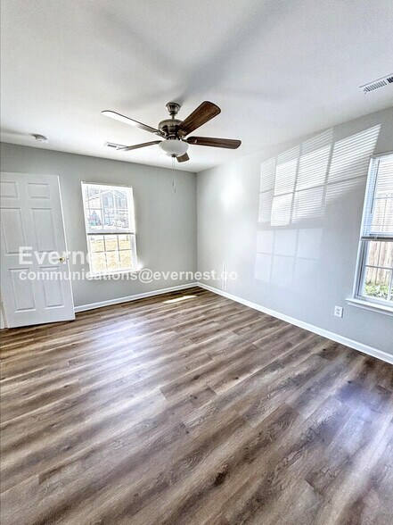 Building Photo - 1014 Brianna Way