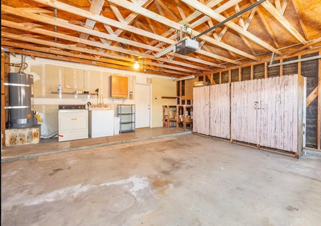 Building Photo - Coming Soon 3 bedrooms 2 bathrooms
