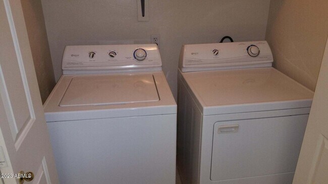 Building Photo - 3034 N 39th St