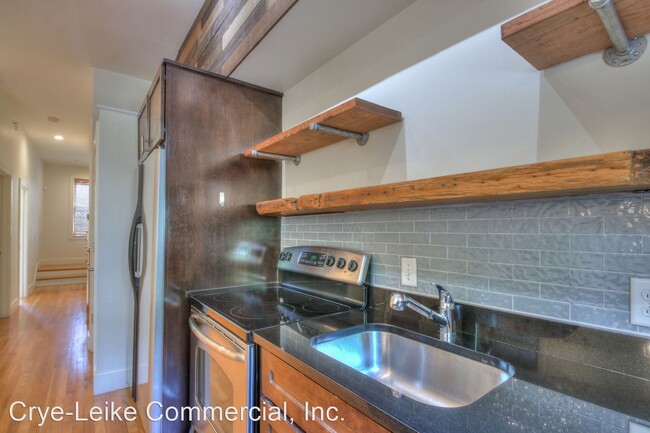 Building Photo - 2 br, 2 bath House - 1205 Paris Ave #204