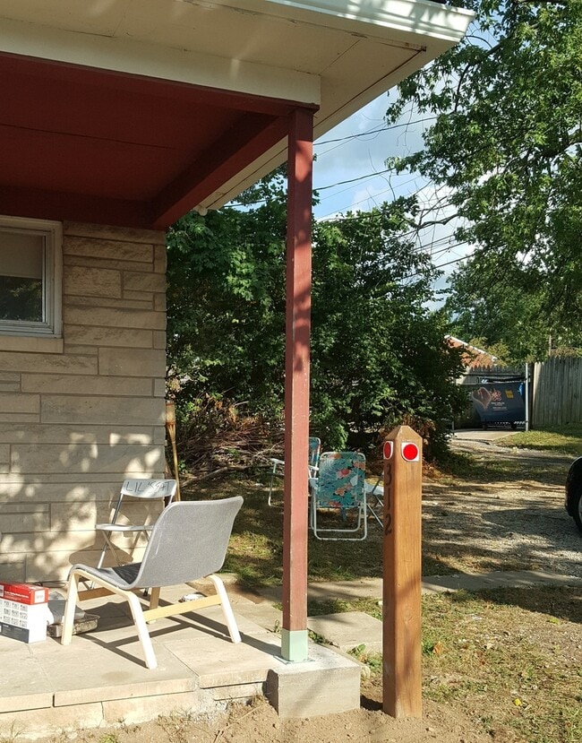 Building Photo - 17th and Grant - August 2026