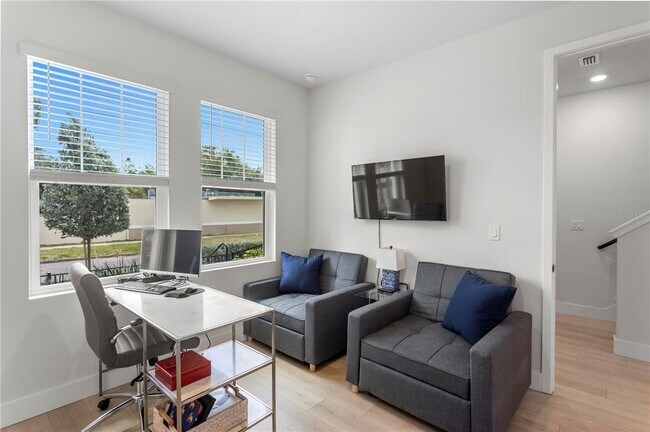 Building Photo - 114-121 21st St N