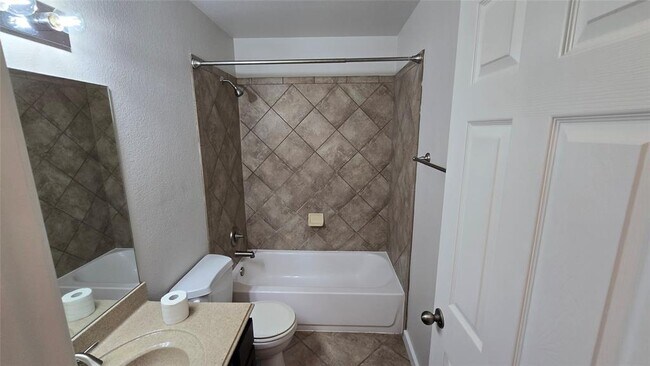 Building Photo - 7609 Buck Meadow Dr