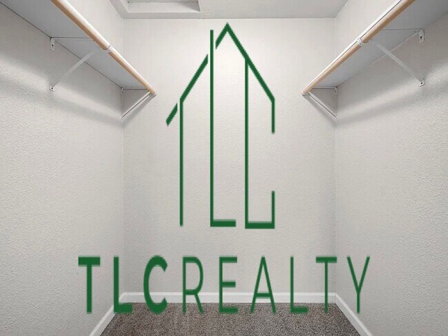 Building Photo - Beautiful Home on Corner Lot