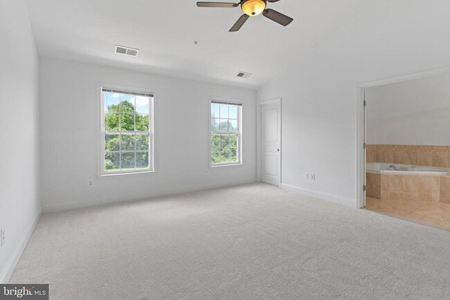 Building Photo - 8852 Purple Iris Ln