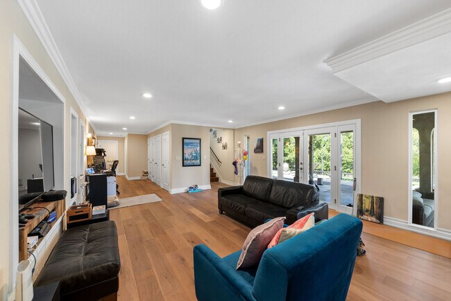 Building Photo - 84 Silverwood Dr