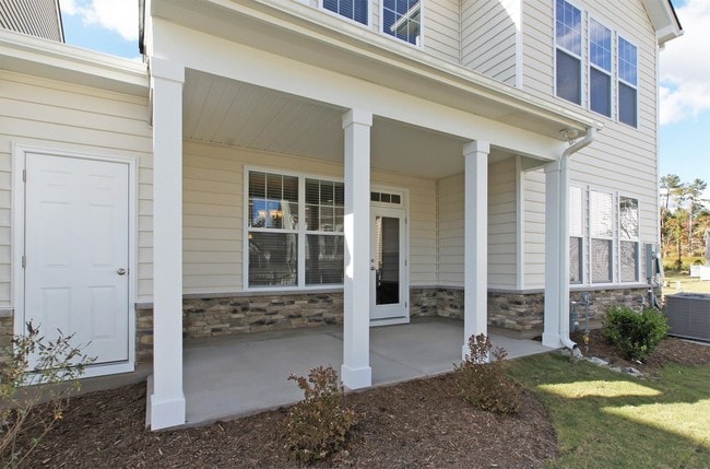 Building Photo - 2230 Rocky Bay Ct