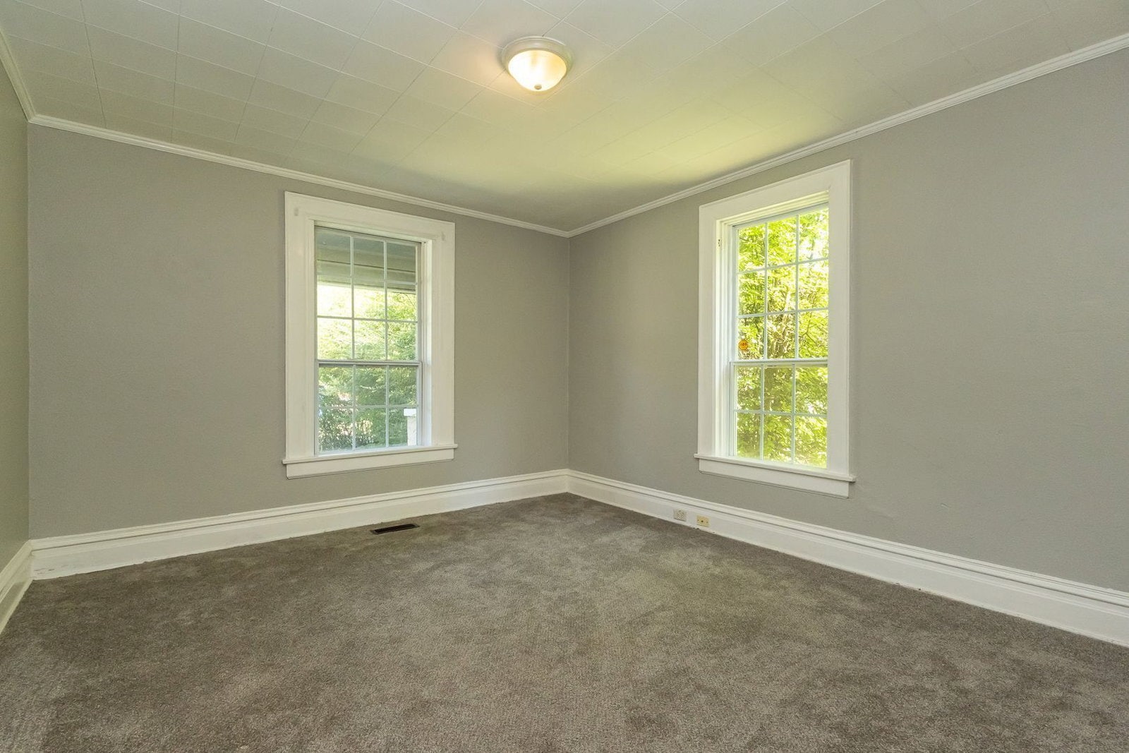 Building Photo - 4028 Highland Ave