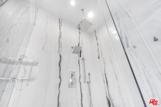 Building Photo - 4538 Dempsey Ave