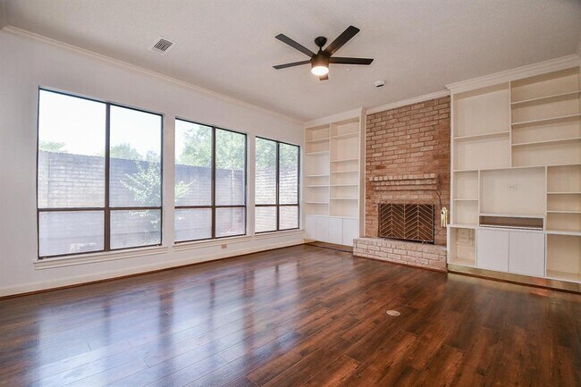 Building Photo - 13007 Waldemere Dr