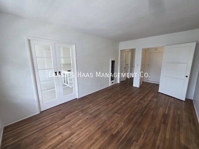Building Photo - 311 Bay Shore Ave