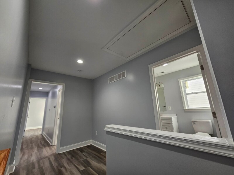 Building Photo - 108 Poplar St