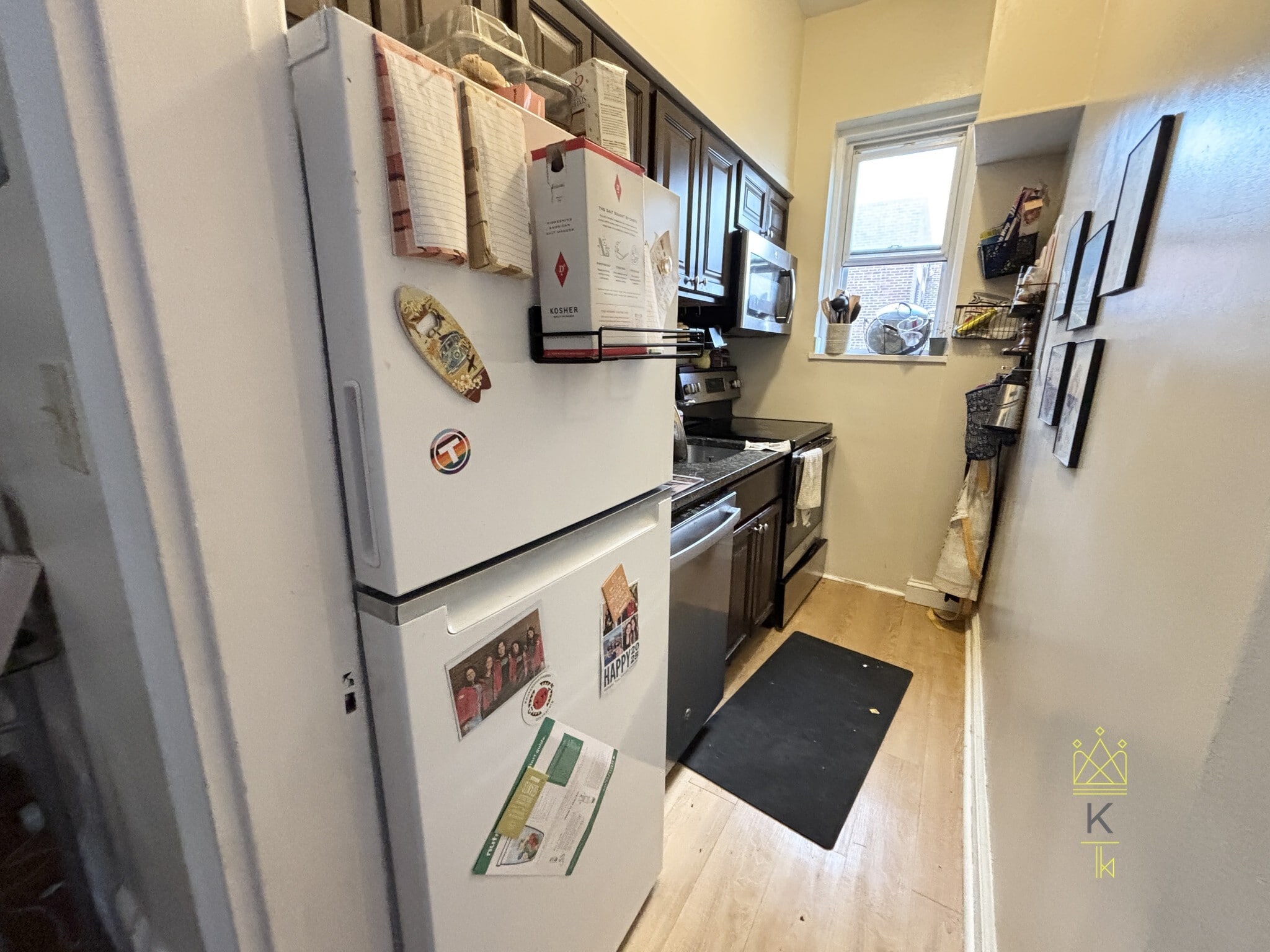 Building Photo - 1477 Beacon St