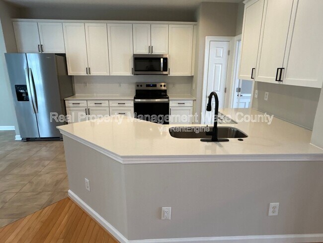 Building Photo - 1100 Kirkeenan Cir