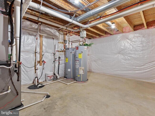 Building Photo - 6684 Muir Dr