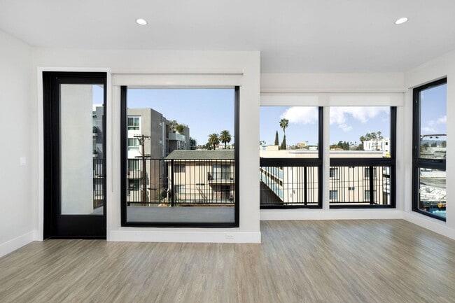 Building Photo - 5550 Bonner Ave