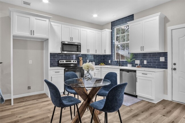 Building Photo - 3119 Avenue M