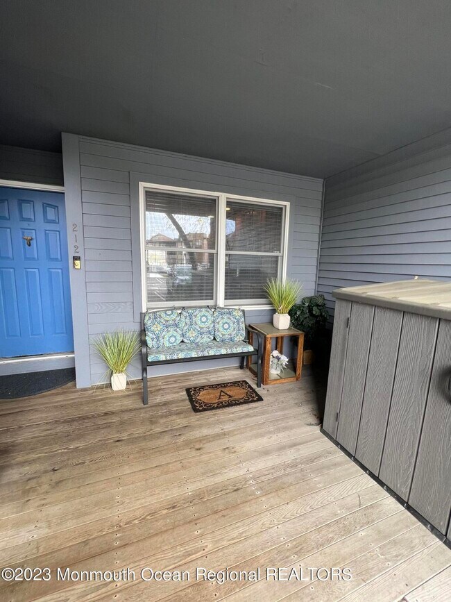 Building Photo - 85 E Water St